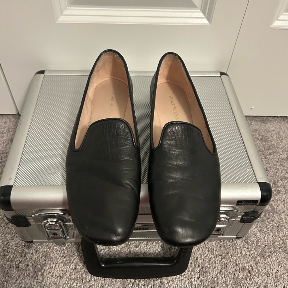 Stuart‎ Weitzman Black Leather Loafers | Women’s Size 6 | Slip-On Flats